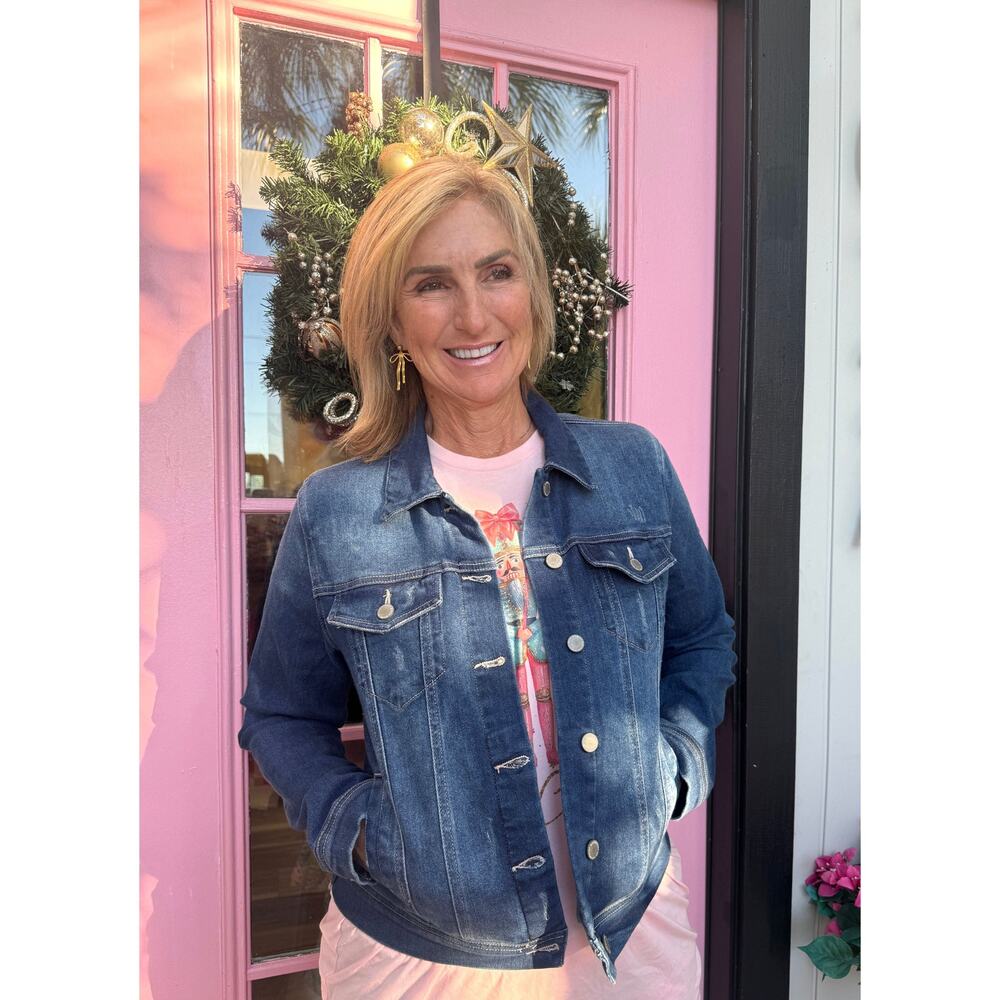 RISEN Vintage Denim Jacket NWT Size Medium